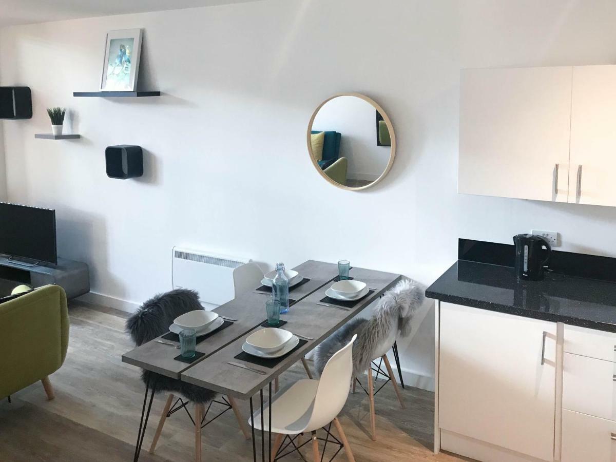 Luxury 1 Bed Apartment In City Centre With Parking Chester Buitenkant foto