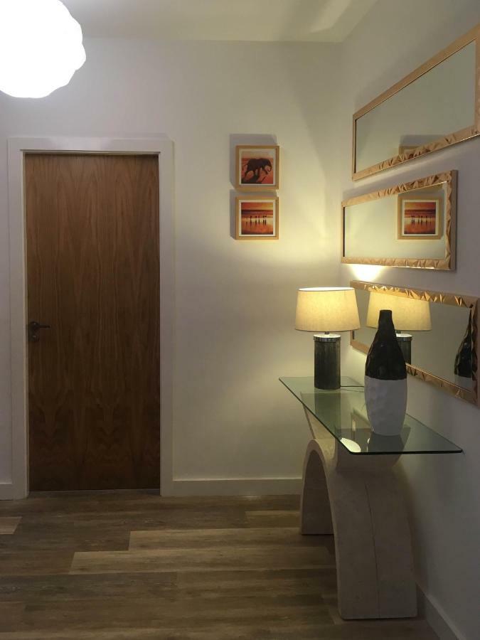Luxury 1 Bed Apartment In City Centre With Parking Chester Buitenkant foto
