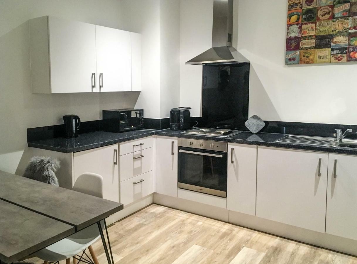 Luxury 1 Bed Apartment In City Centre With Parking Chester Buitenkant foto
