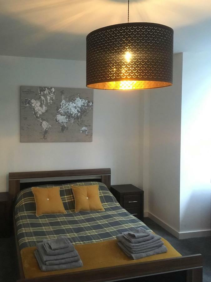 Luxury 1 Bed Apartment In City Centre With Parking Chester Buitenkant foto